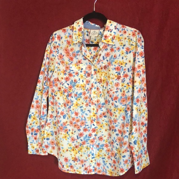 #134 💐NWT Clasic Floral St John’s Bay Button Down💐 - Picture 9 of 17